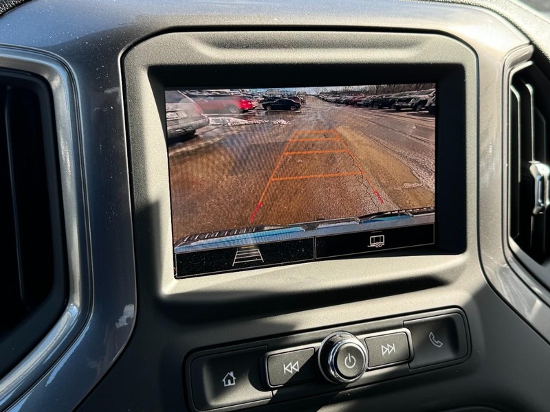 GMC Sierra 2500HD Vehicle Image 12