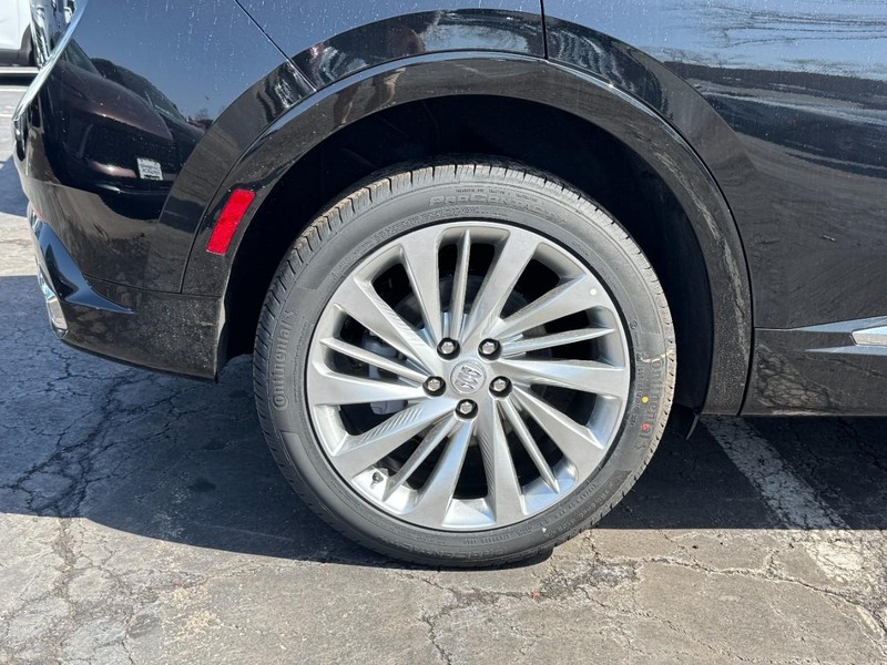 Buick Envision Vehicle Image 04
