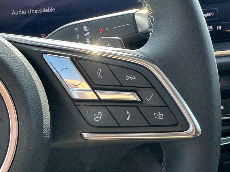 Buick Envision Vehicle Image 11