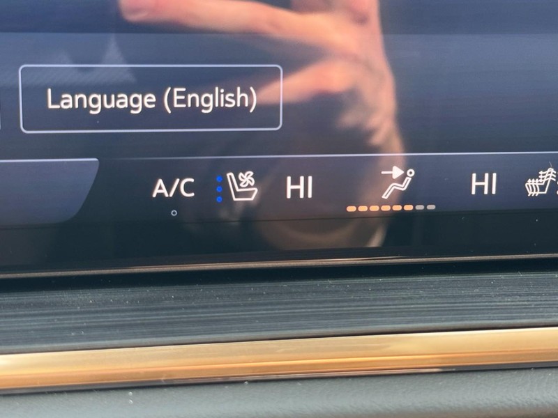 Buick Envision Vehicle Image 13
