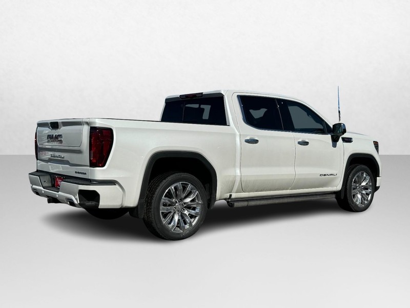GMC Sierra 1500 Vehicle Image 03
