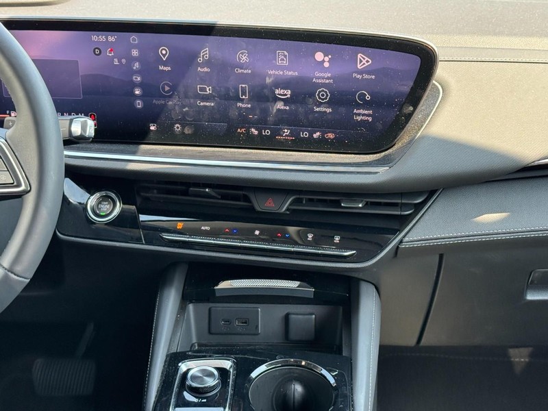 Buick Envision Vehicle Image 08