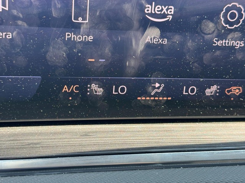 Buick Envision Vehicle Image 14
