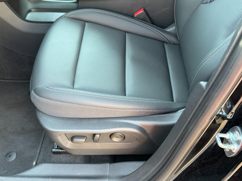 Buick Envision Vehicle Image 17
