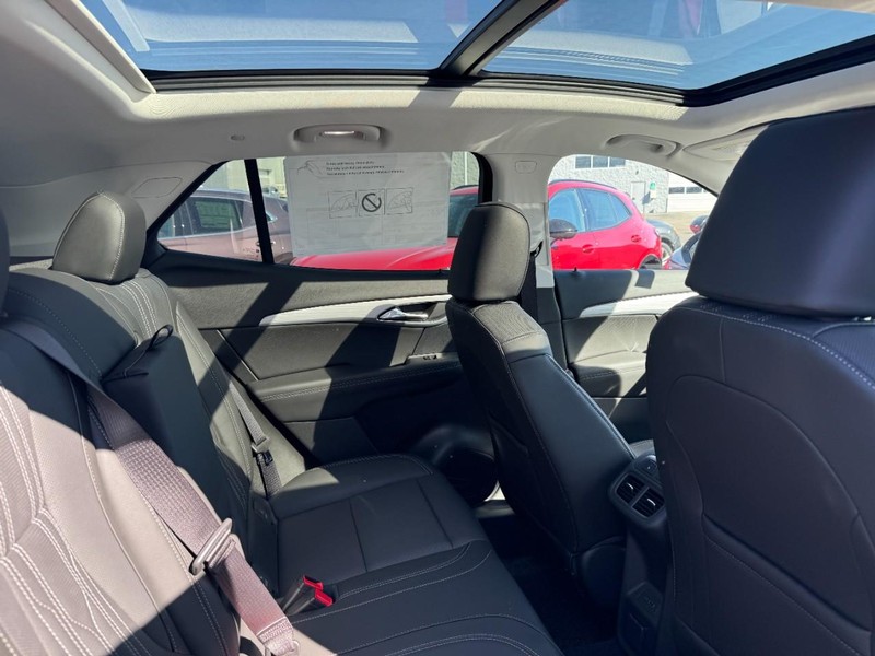 Buick Envision Vehicle Image 05