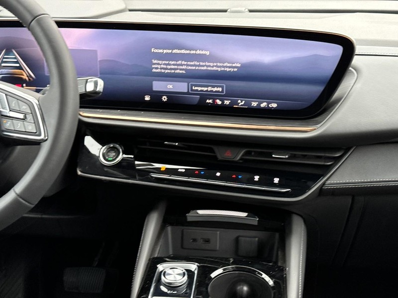 Buick Envision Vehicle Image 08