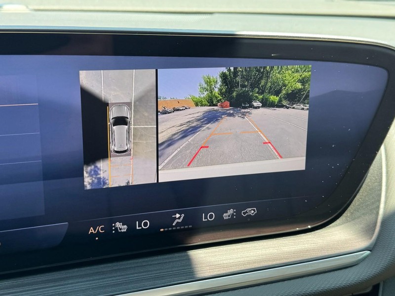 Buick Envision Vehicle Image 15