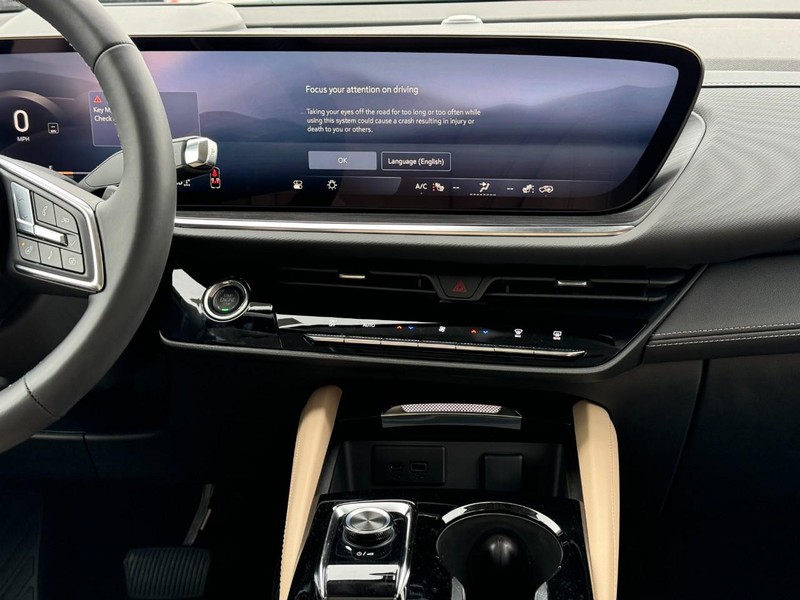 Buick Envision Vehicle Image 08