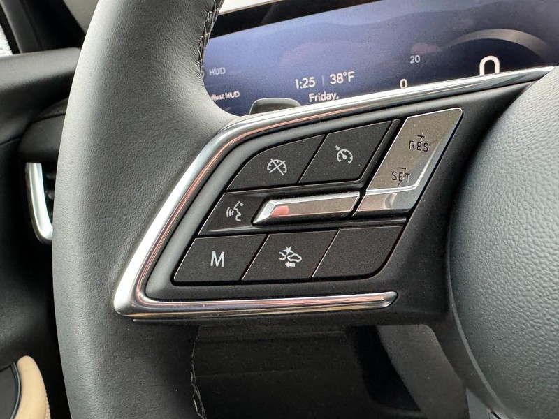 Buick Envision Vehicle Image 11