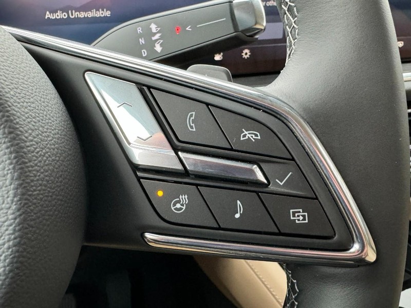 Buick Envision Vehicle Image 12