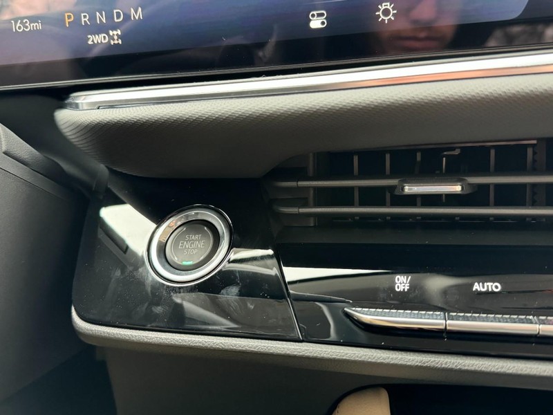 Buick Envision Vehicle Image 14