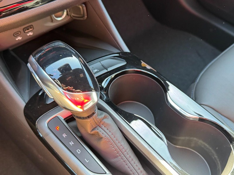 Buick Envista Vehicle Image 13