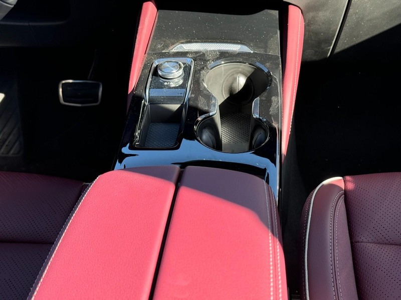 Buick Envision Vehicle Image 09