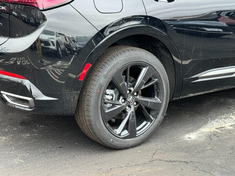 Buick Envision Vehicle Image 04