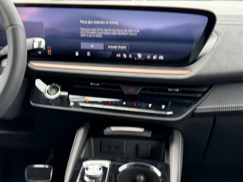Buick Envision Vehicle Image 08