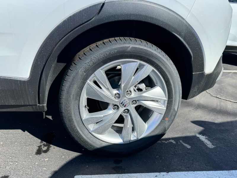 Buick Encore GX Vehicle Image 04