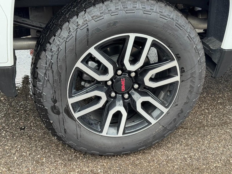 GMC Sierra 1500 Vehicle Image 04