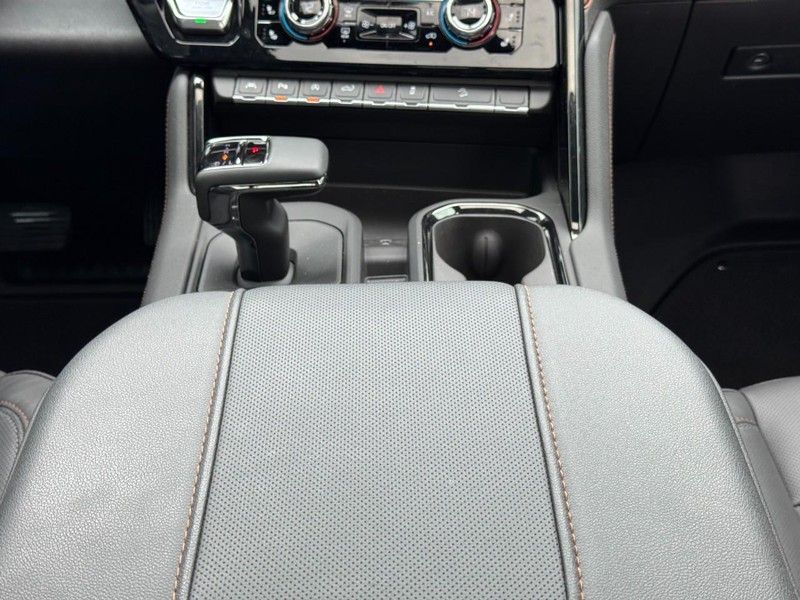 GMC Sierra 1500 Vehicle Image 09