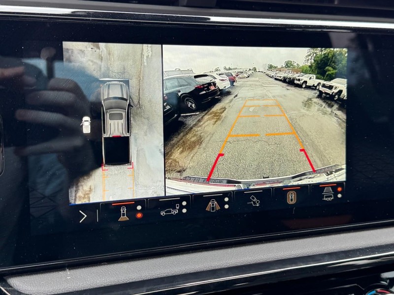GMC Sierra 1500 Vehicle Image 16