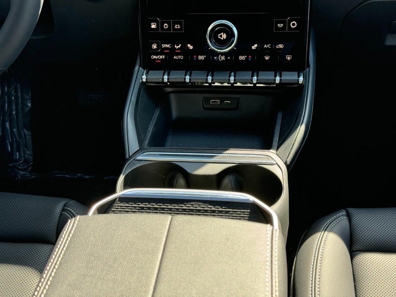 GMC Terrain Vehicle Image 09