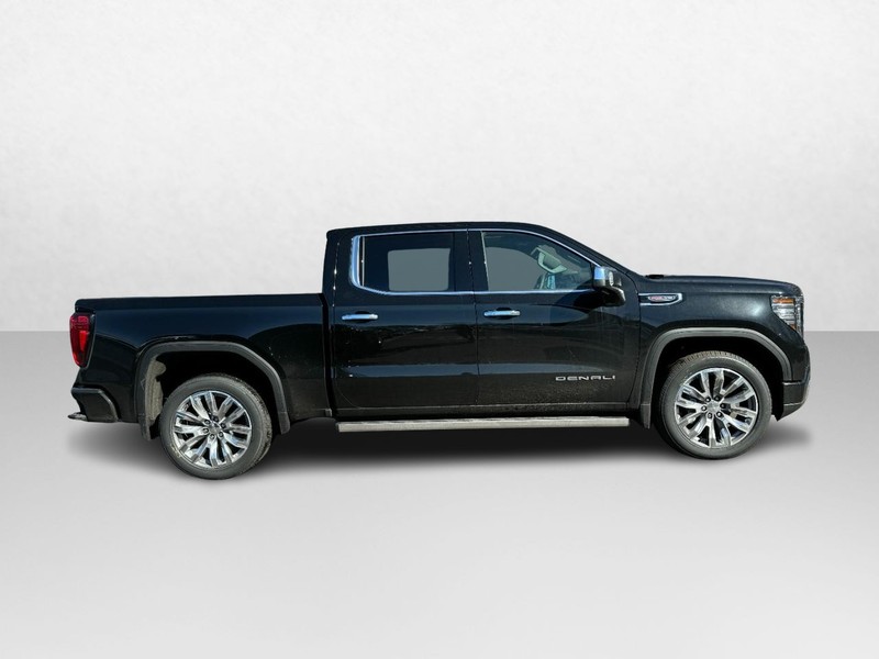 GMC Sierra 1500 Vehicle Image 02