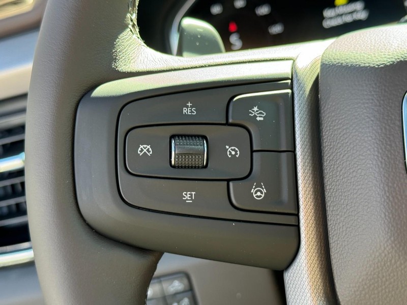 GMC Sierra 1500 Vehicle Image 12