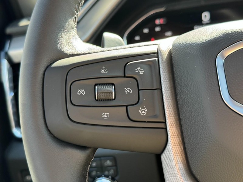 GMC Sierra 1500 Vehicle Image 13