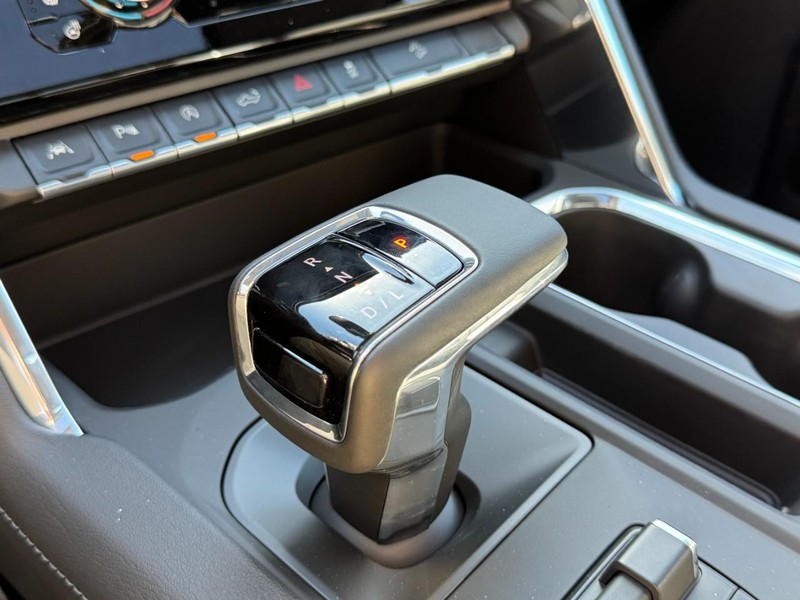GMC Sierra 1500 Vehicle Image 15