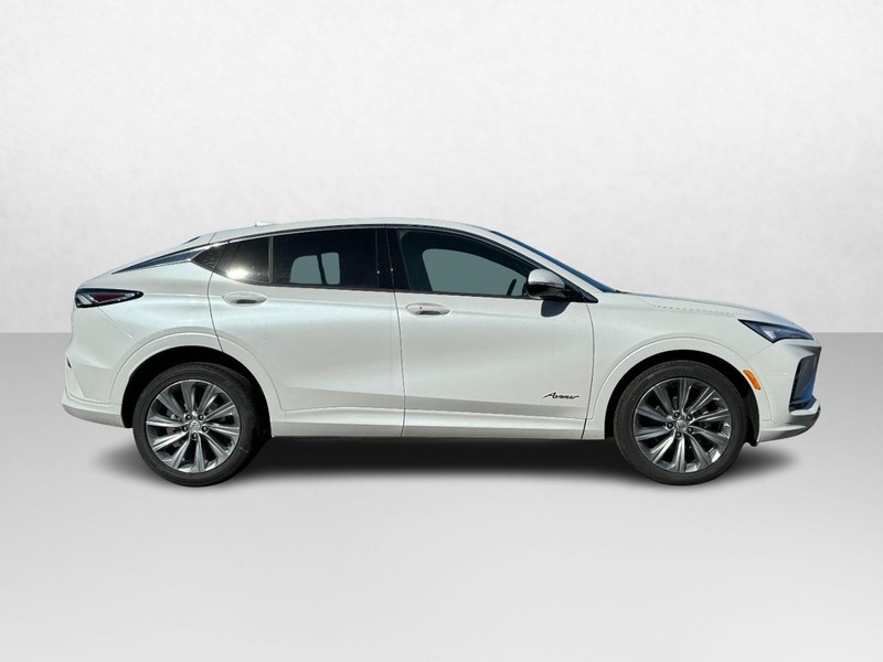 Buick Envista Vehicle Image 02