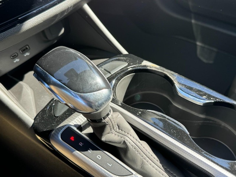 Buick Envista Vehicle Image 12