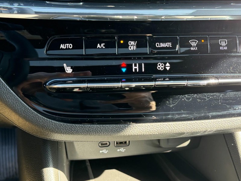 Buick Envista Vehicle Image 13