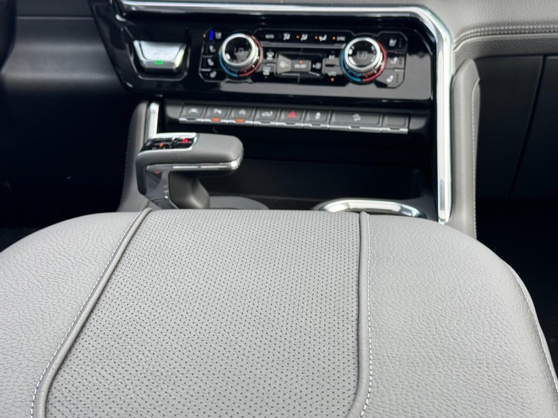 GMC Sierra 1500 Vehicle Image 10