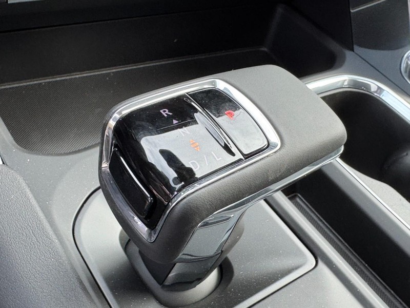 GMC Sierra 1500 Vehicle Image 15