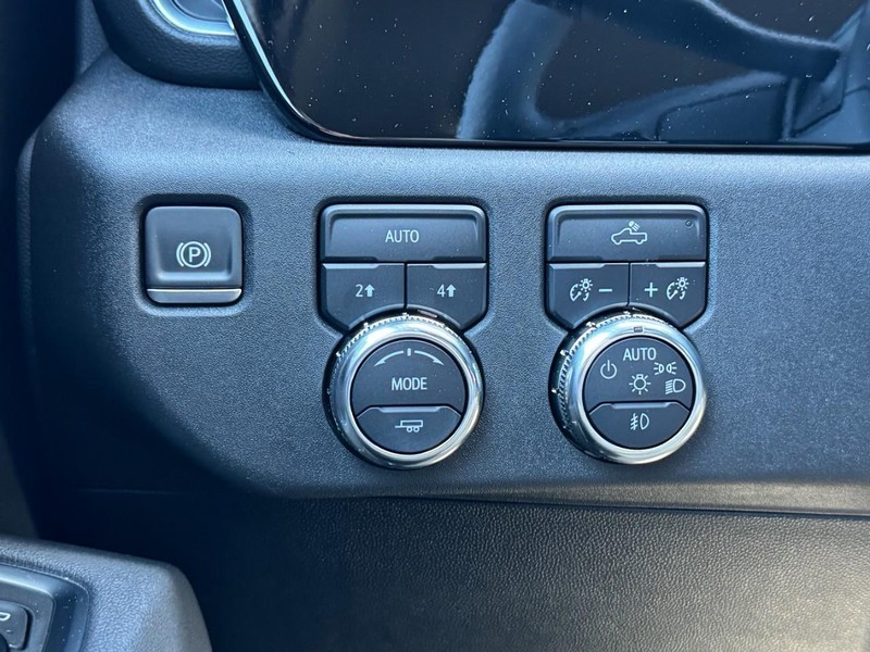 GMC Sierra 1500 Vehicle Image 10