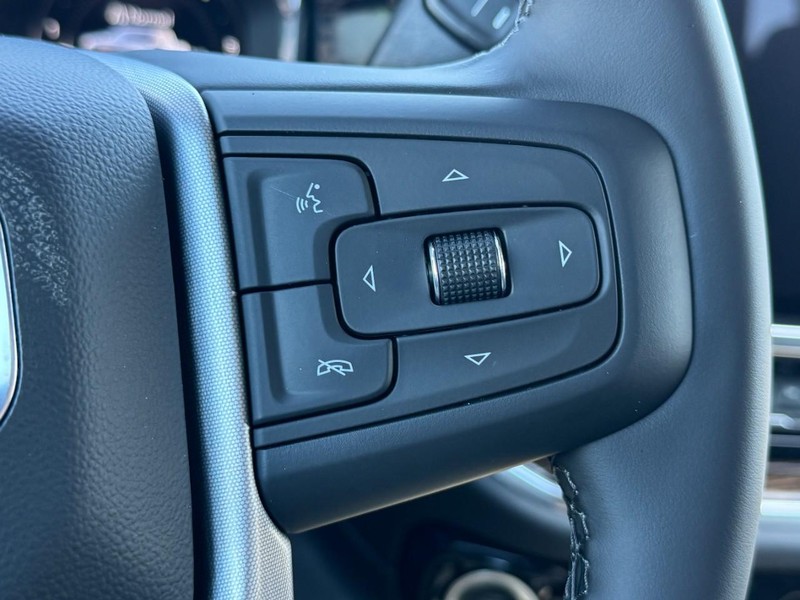 GMC Sierra 1500 Vehicle Image 12