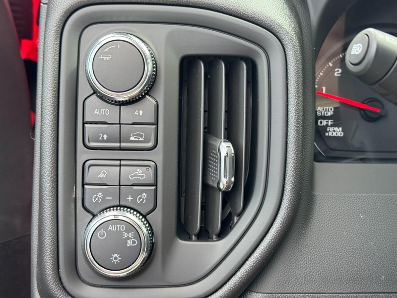 GMC Sierra 1500 Vehicle Image 10