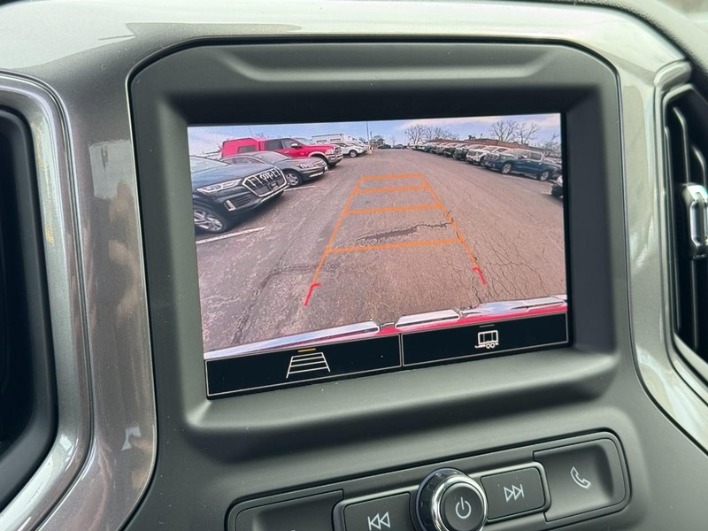 GMC Sierra 1500 Vehicle Image 14
