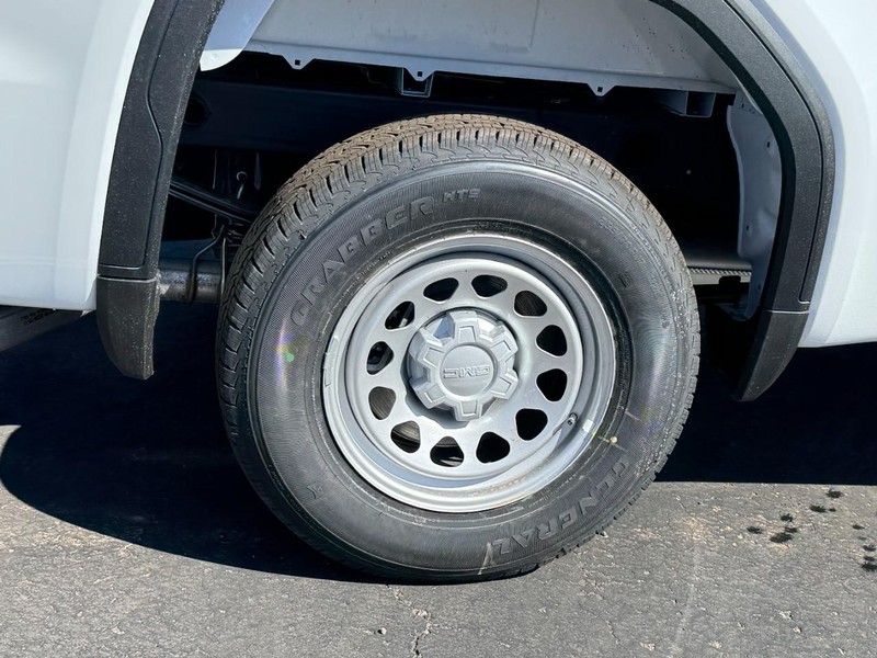 GMC Sierra 1500 Vehicle Image 04