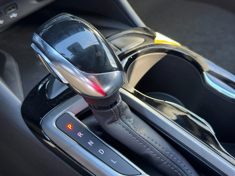 Buick Envista Vehicle Image 12