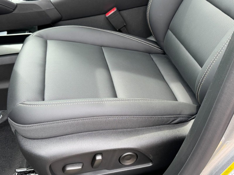GMC Terrain Vehicle Image 15