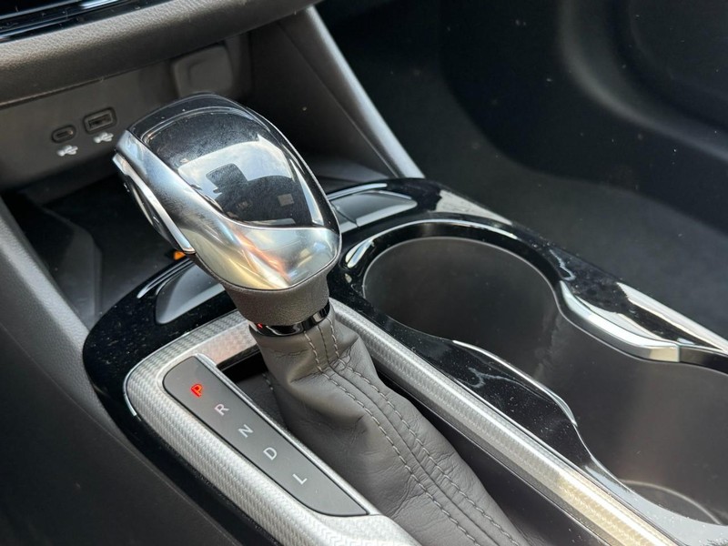 Buick Envista Vehicle Image 12