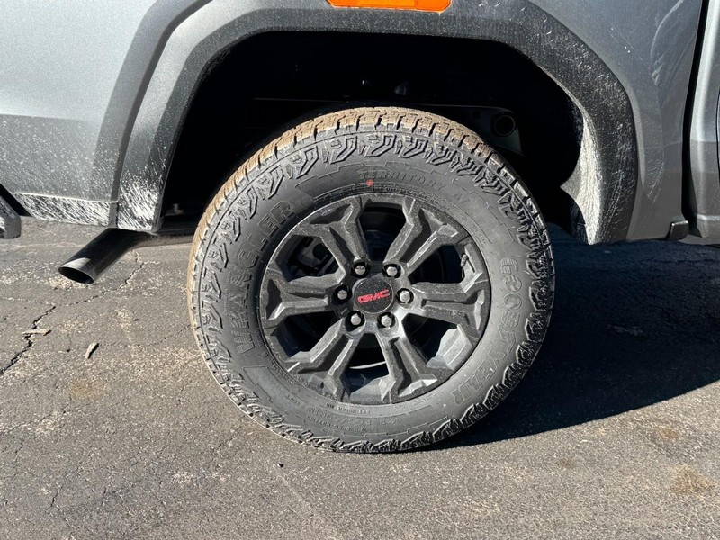 GMC Canyon Vehicle Image 04