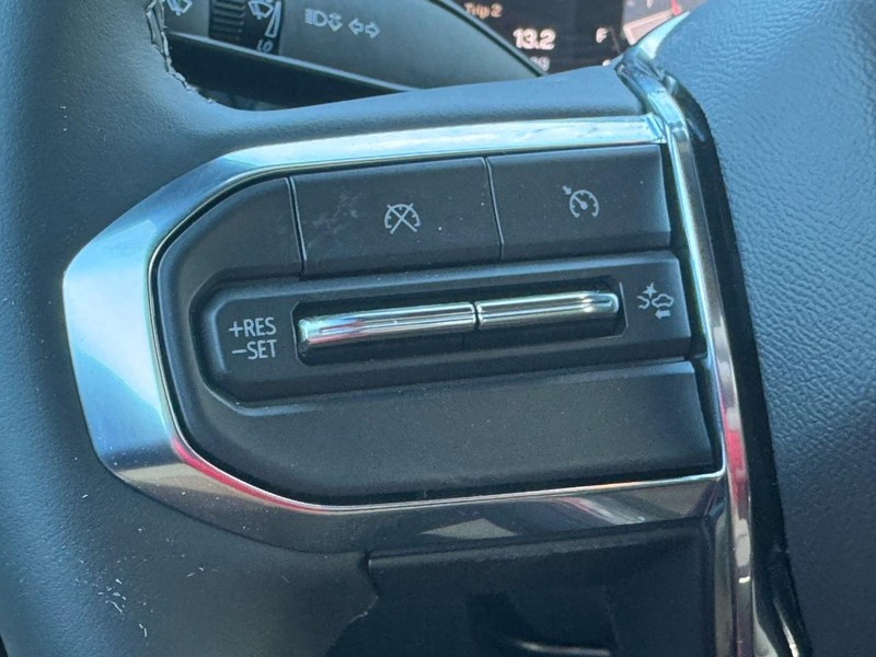 GMC Canyon Vehicle Image 10