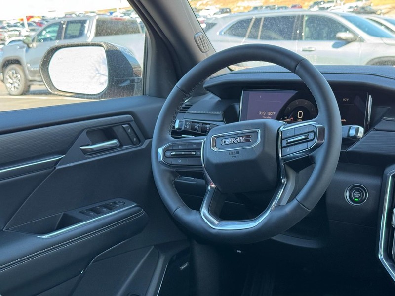 GMC Acadia Vehicle Image 08