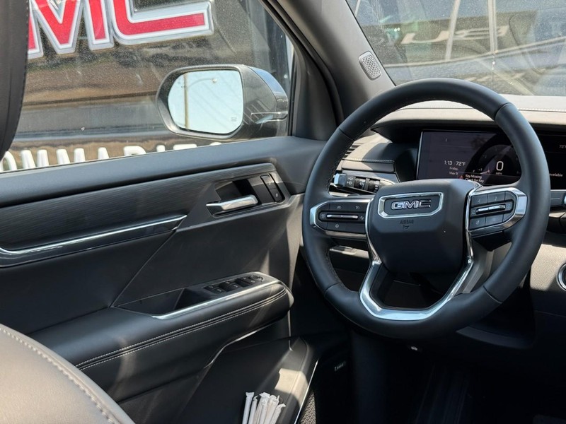 GMC Acadia Vehicle Image 07