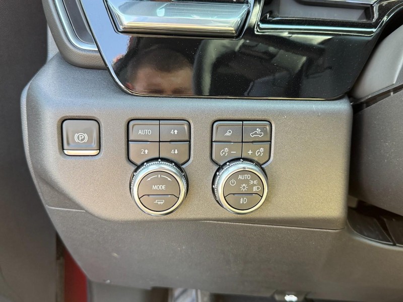 GMC Sierra 1500 Vehicle Image 12