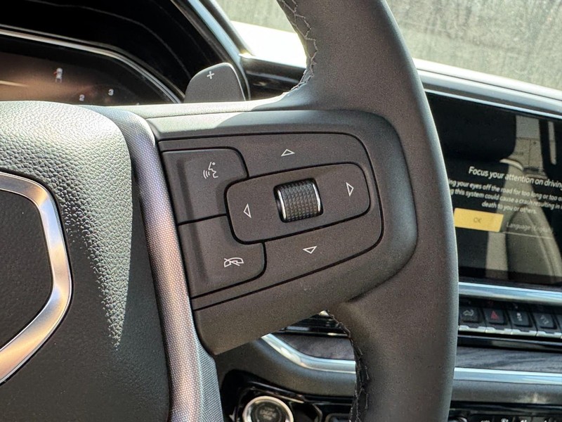 GMC Sierra 1500 Vehicle Image 14