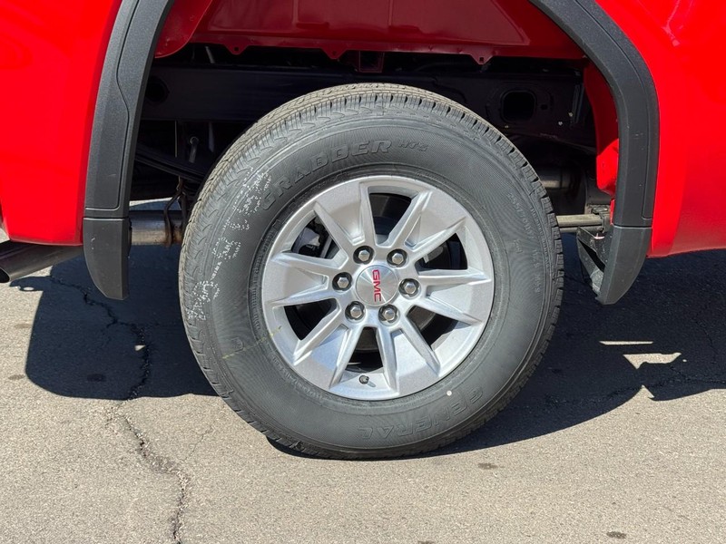 GMC Sierra 1500 Vehicle Image 04