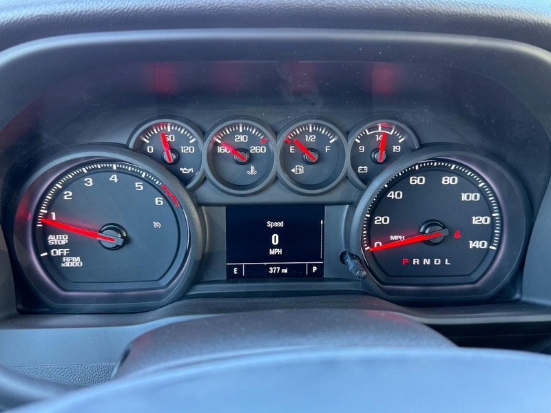 GMC Sierra 1500 Vehicle Image 11