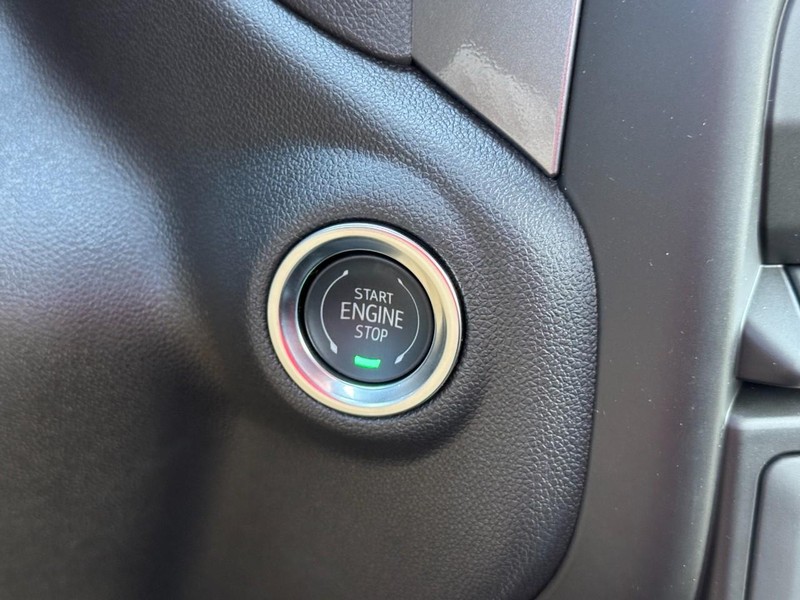 GMC Sierra 1500 Vehicle Image 13